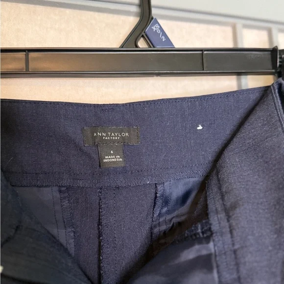 NWOT Ann Taylor Classic Navy Dress Pants - Picture 2 of 6